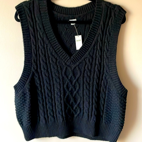 aerie Sweaters - Aerie Cable Knit Sweater Vest Black